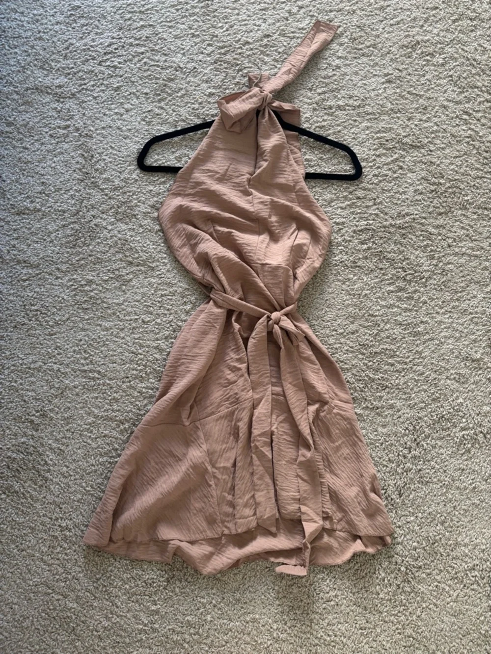 Sleek Halter Tie-Waist Midi Dress in Taupe - Picture 4 of 5